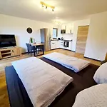 Apartman Ruhige Seemoewe Mit Balkon - Ideal Fuer Paare & Radurlauber *