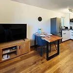 Ruhige Seemoewe Mit Balkon - Ideal Fuer Paare & Radurlauber Appartement Radolfzell am Bodensee